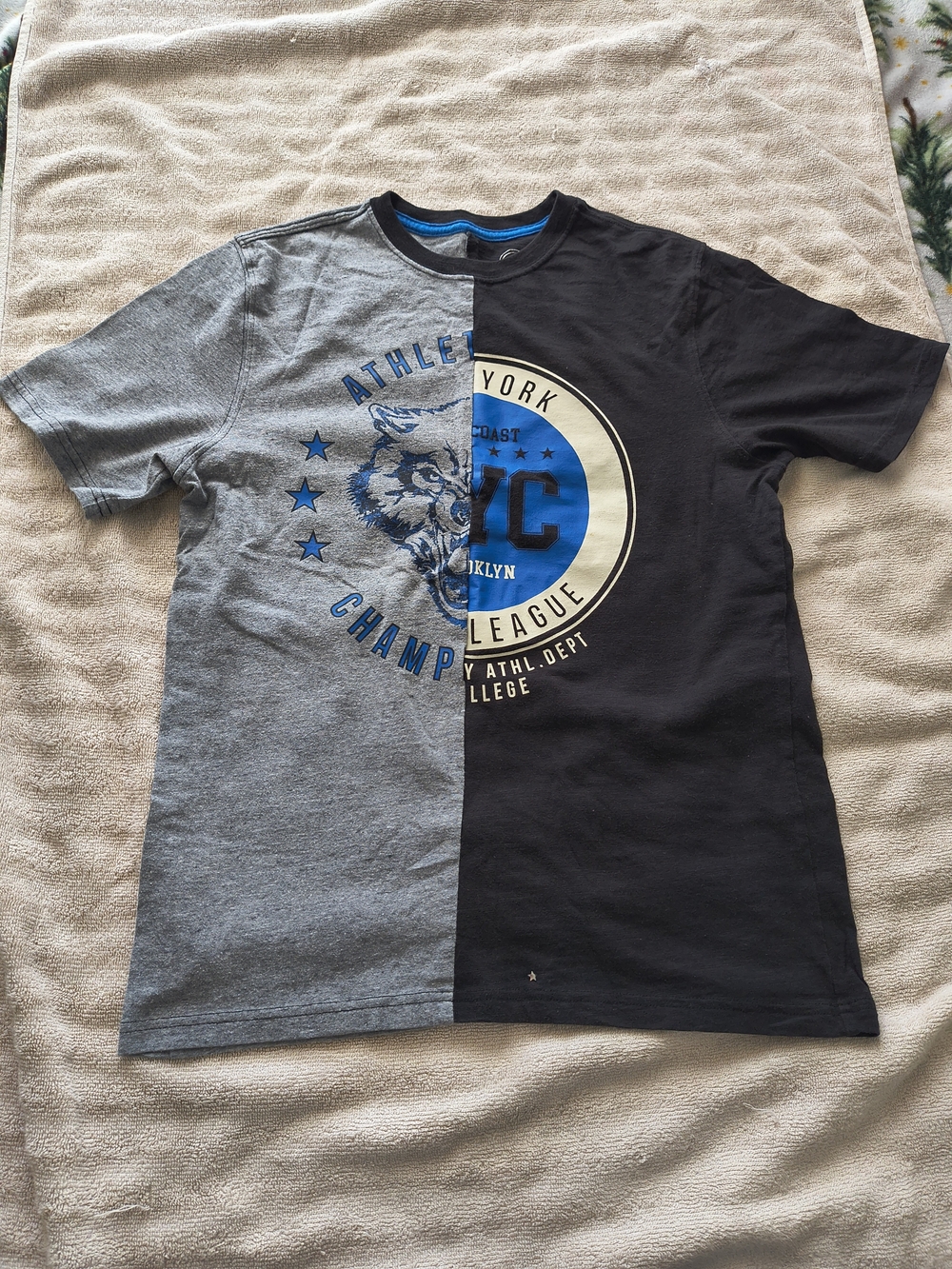 Men's Two-Tone Graphic Crew Neck T-Shirt - Gray & Black